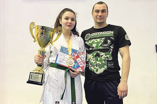 Виктория Зеленихина стала уже трёхкратной чемпионкой России по карате-киокусинкай.