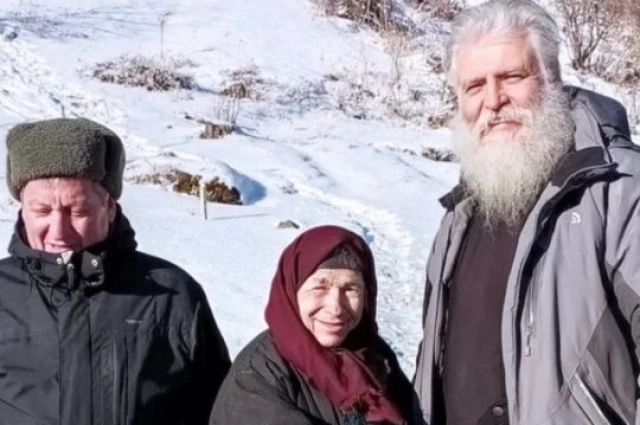 Гости на заимке Лыковой.