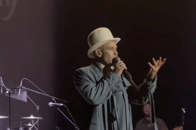 Обсуждался его уход из группы