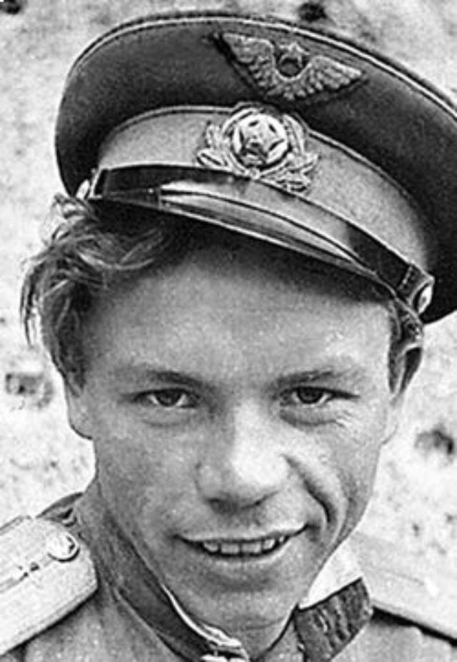 Военный штурман Владимир Кашпур, 1940-е годы.
