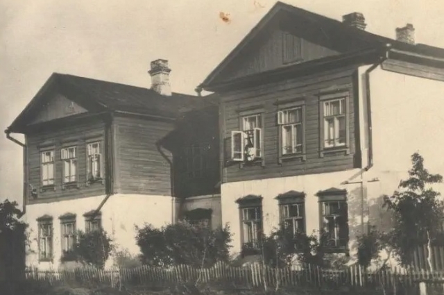 Дом на ул. Рабиновича, где были арестованы повстанцы. Так он выглядел в 1953 году. 