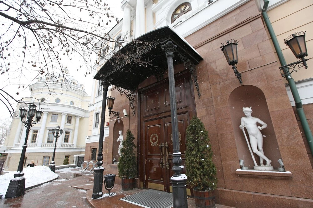 Галерея художника А.Шилова.