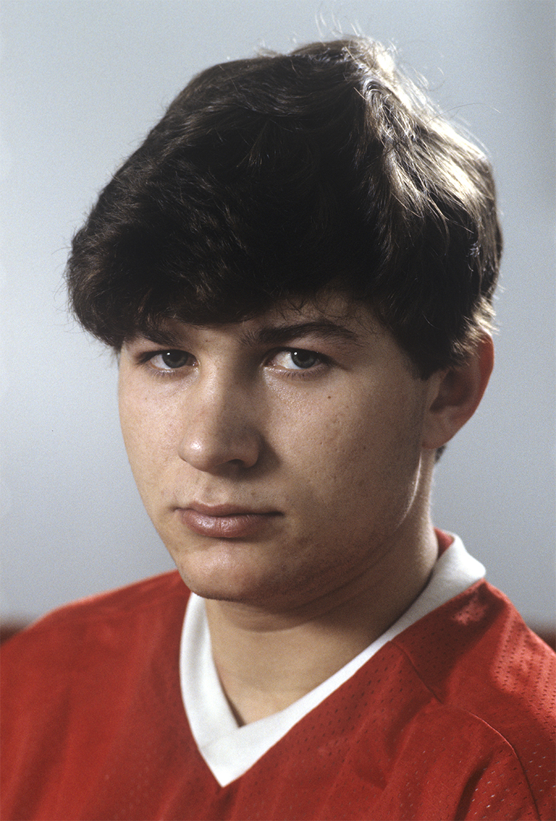 Евгений Белошейкин, вратарь сборной команды СССР по хоккею. 1987 год.