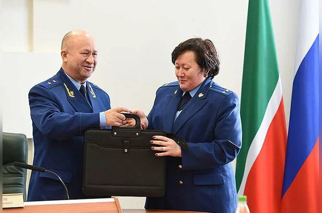 Мать подсудимого экс-прокурор Нижнекамска Ольга Купова.