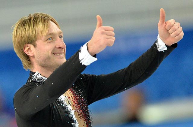 Евгений Плющенко после короткой программы в командных соревнованиях по фигурному катанию на Олимпийских играх в Сочи