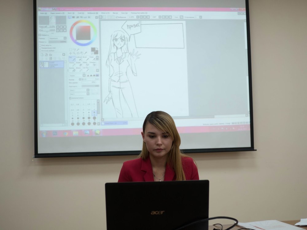 Александра Плетнинцева преподаёт искусство манга школьникам, позволяя начинающим художникам найти свой стиль.