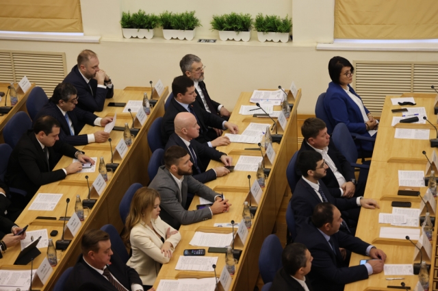 В принятом решении Думы депутаты сформулировали поручения органам местного самоуправления.