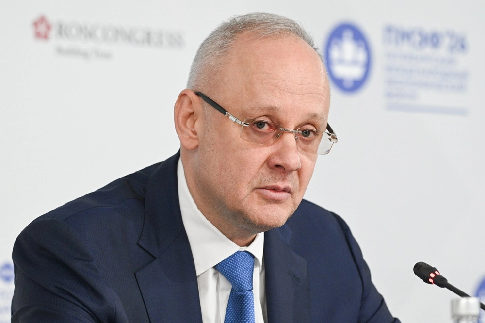 Антон Кобяков.