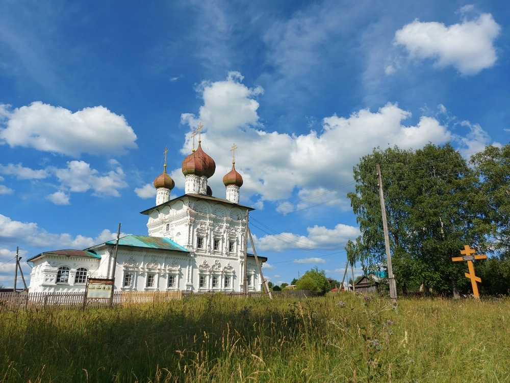 Ныроб. Никольский храм