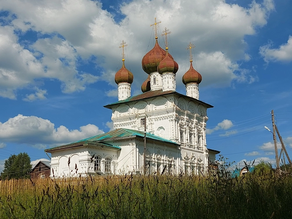 Ныроб. Никольский храм
