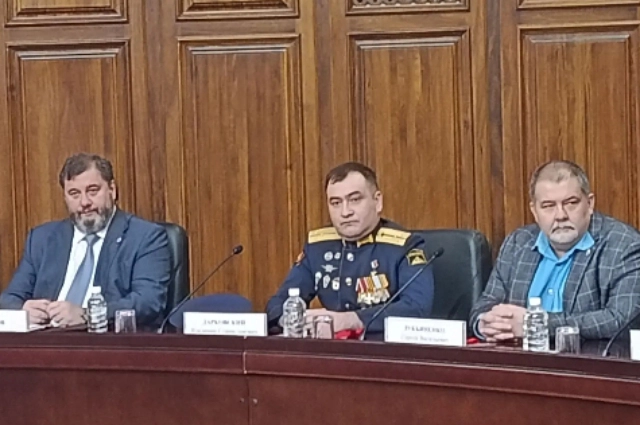 Сергей Кузнецов, Владимир Дарковский, Сергей Лукьяненко.