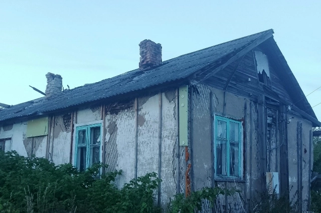  одноэтажное здание площадью 179,8 кв. м было построено в 1963 г. В доме – шесть жилых помещений