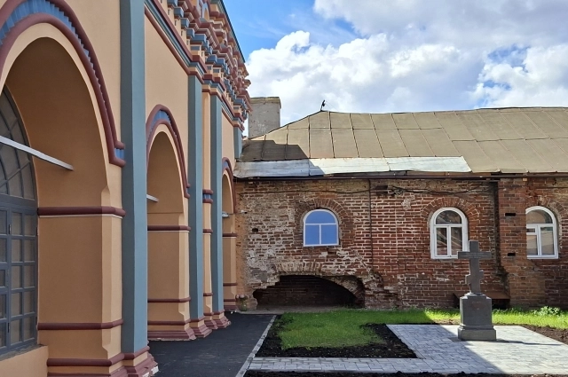 Реставрация комплекса Петропавловского собора продолжается. 