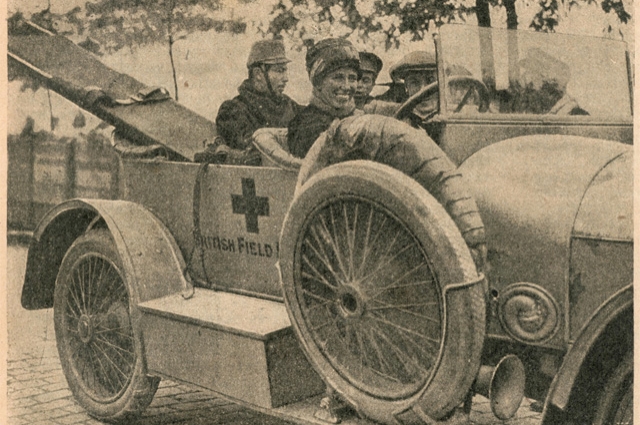 Английский летучий автомобиль Красного Креста на Западном фронте. Начало 1916 года