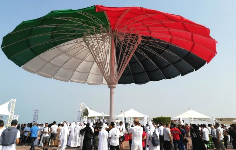 Самый большой зонтик в мире.