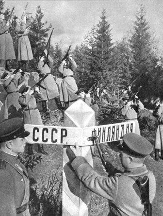 Советские войска восстанавливают довоенную границу