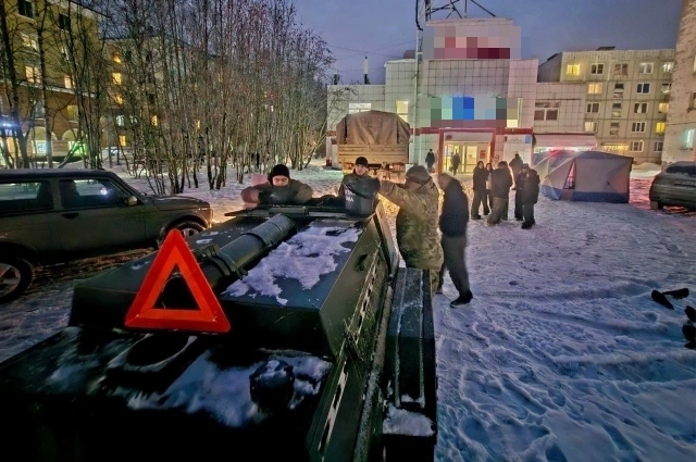 На улицах работают полевые кухни.