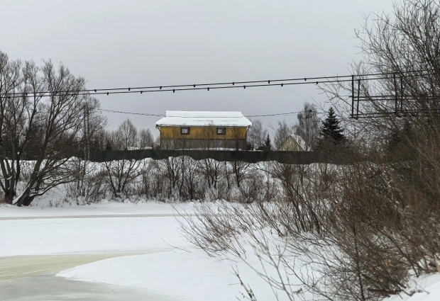 В феврале 2026 года на переправе убрали все деревянное покрытие.