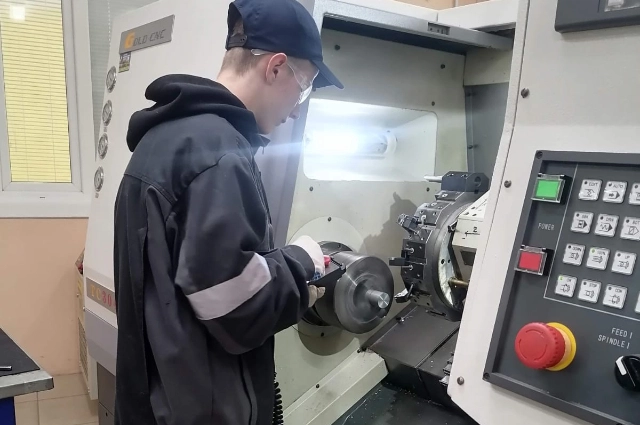 Студент Хабаровского автомеханического колледжа