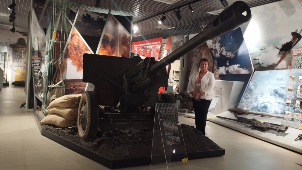 Центральное место в экспозиции занимает инсталляция подвига Николая Загорского.