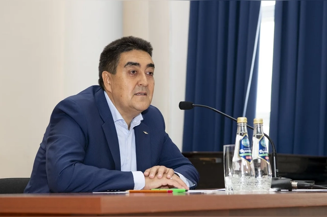В феврале этого года Алибаев был уволен с поста ректора.