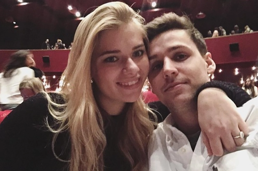 Внучка Алисы Фрейндлих Анна с мужем.