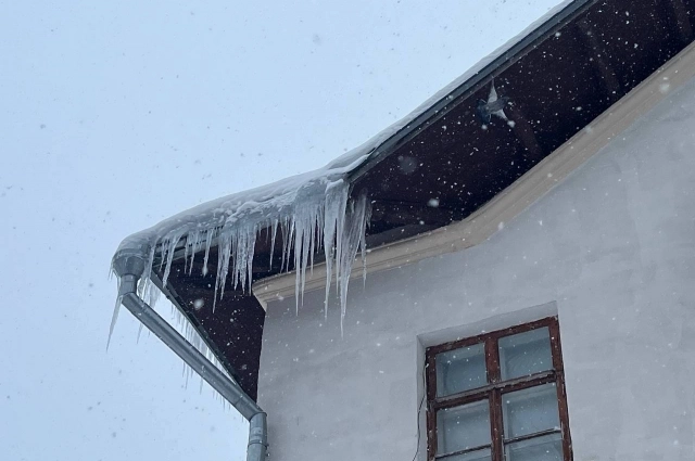 Ул. Р. Зорге/Немцова 18/23.