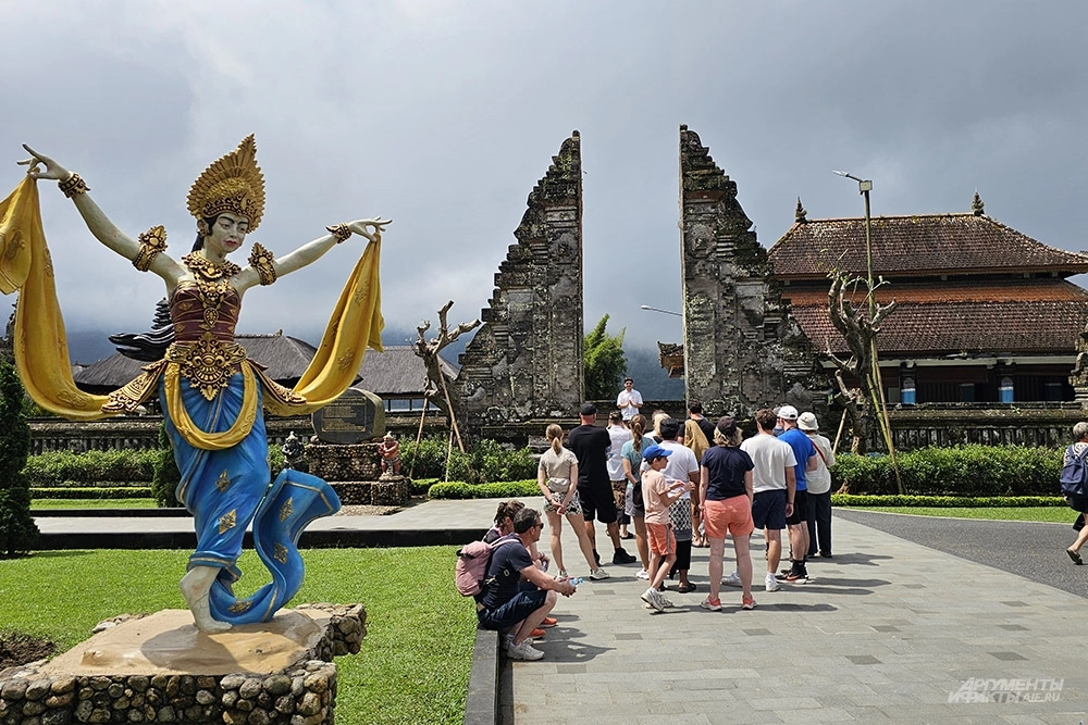 индонезийсктй курортный остров Бали