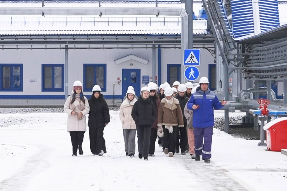 В этом году более 300 учащихся школ, колледжей и вузов посетили производственные объекты нефтетранспортной компании.