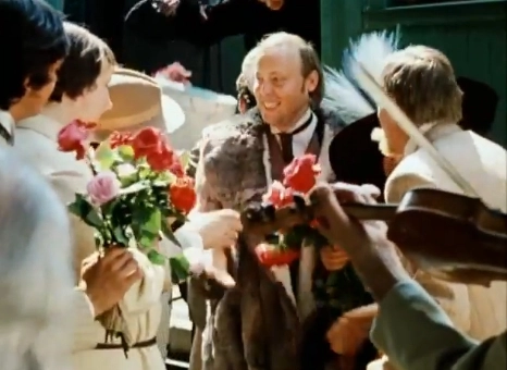 Кадр из фильма «Раба любви», 1975 г.