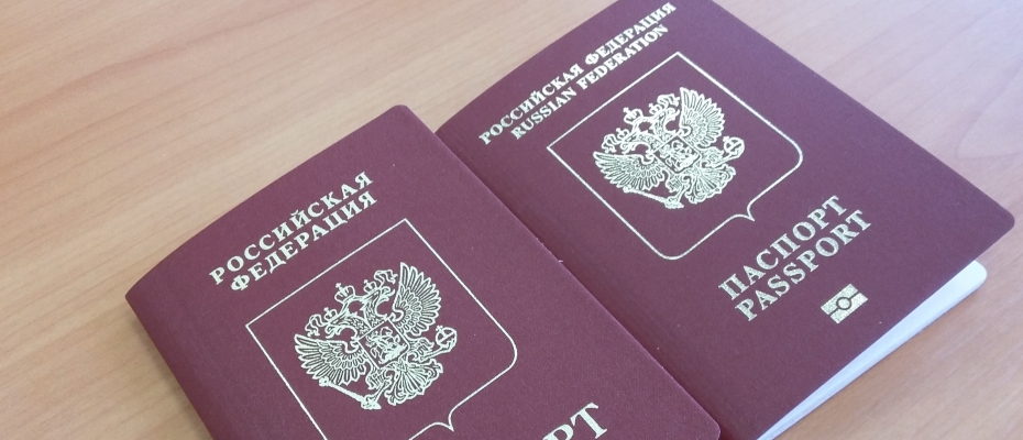 Сейчас самое сложное для обеих сестёр - сдать тест ДНК, находясь одновременно в одной стране. Решение пока не найдено.
