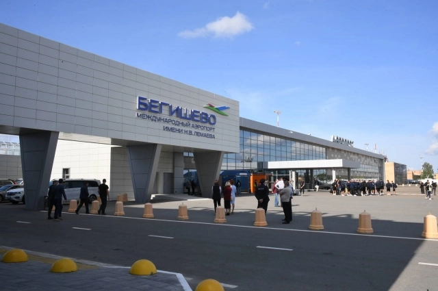 Аэропорт Нижнекамска не работает.