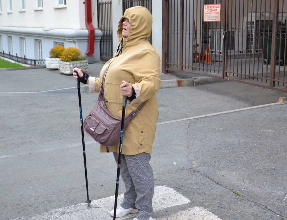 Северная ходьба может оздоровить организм.