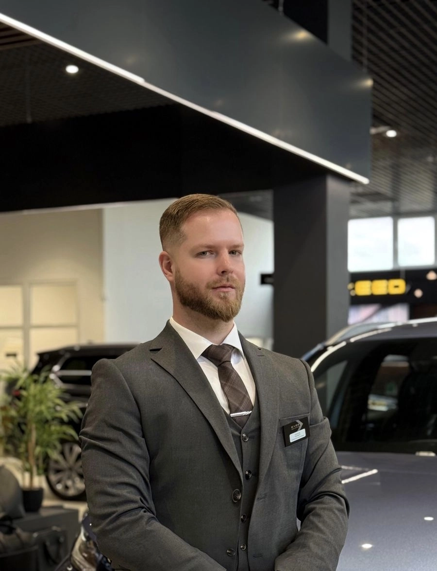 Директор дилерского центра EXEED «Черномор Авто» в Крыму Михаил Козлов. Фото: Личный архив/ Иван Лисанец