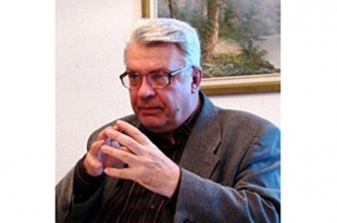 Сергей Казначеев.