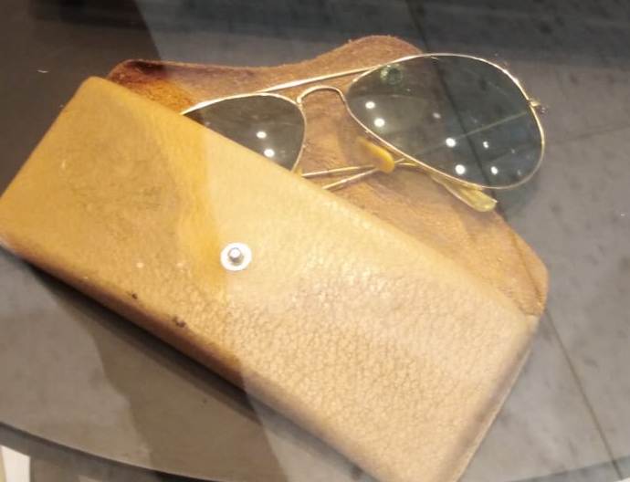 Работая в США, Исхак Ахмеров носил эти солнцезащитные очки. 