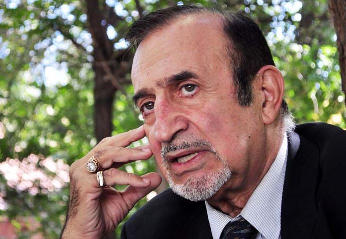 Актер Рафаэль Котанджян.