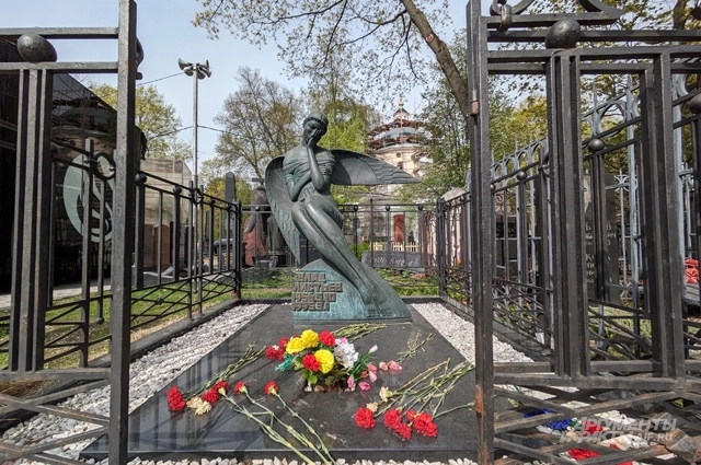 Могила Влада Листьева.