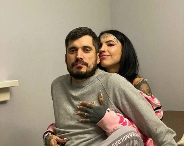 Паша Техник и Катя Лоли.