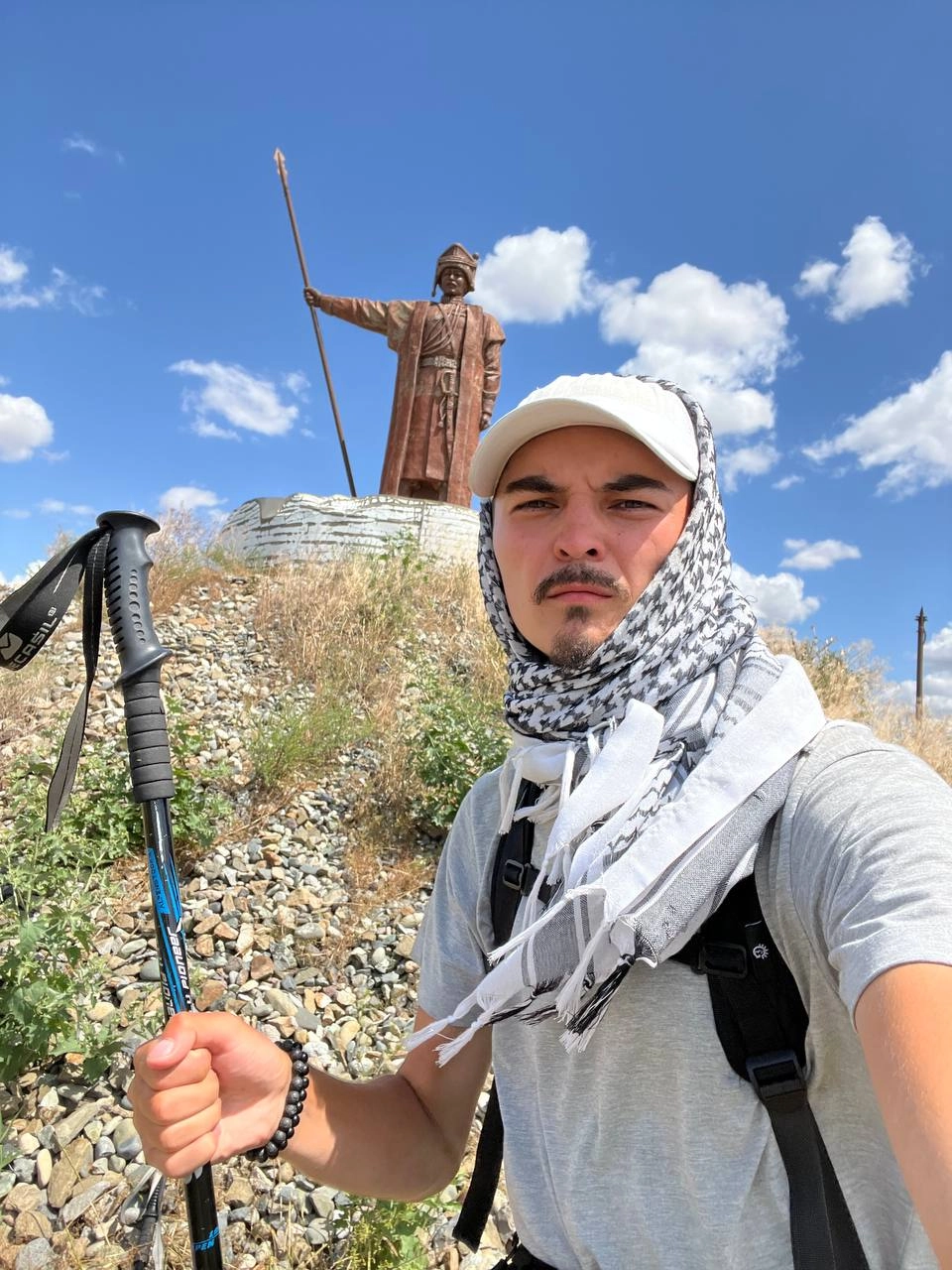 До Иерусалима Никита планирует добраться за 5 месяцев.
