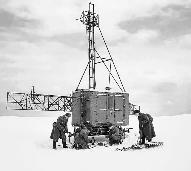 СОН-2 («Станция орудийной наводки»).