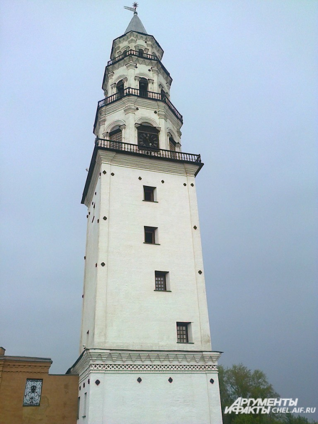 Башня является главным символом города Невьянска.
