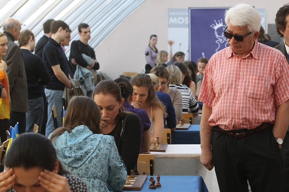 Борис Спасский во время финала чемпионата мира по блицу в Москве, 2010 г. Борис Спасский во время финала чемпионата мира по блицу в Москве, 2010 г.