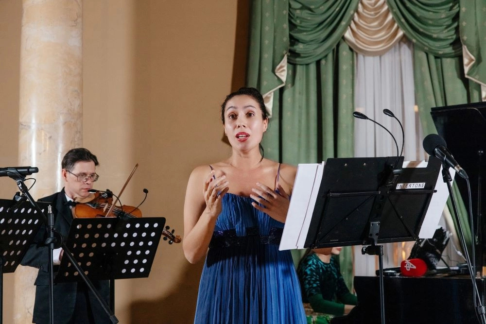 Елена Носова.
