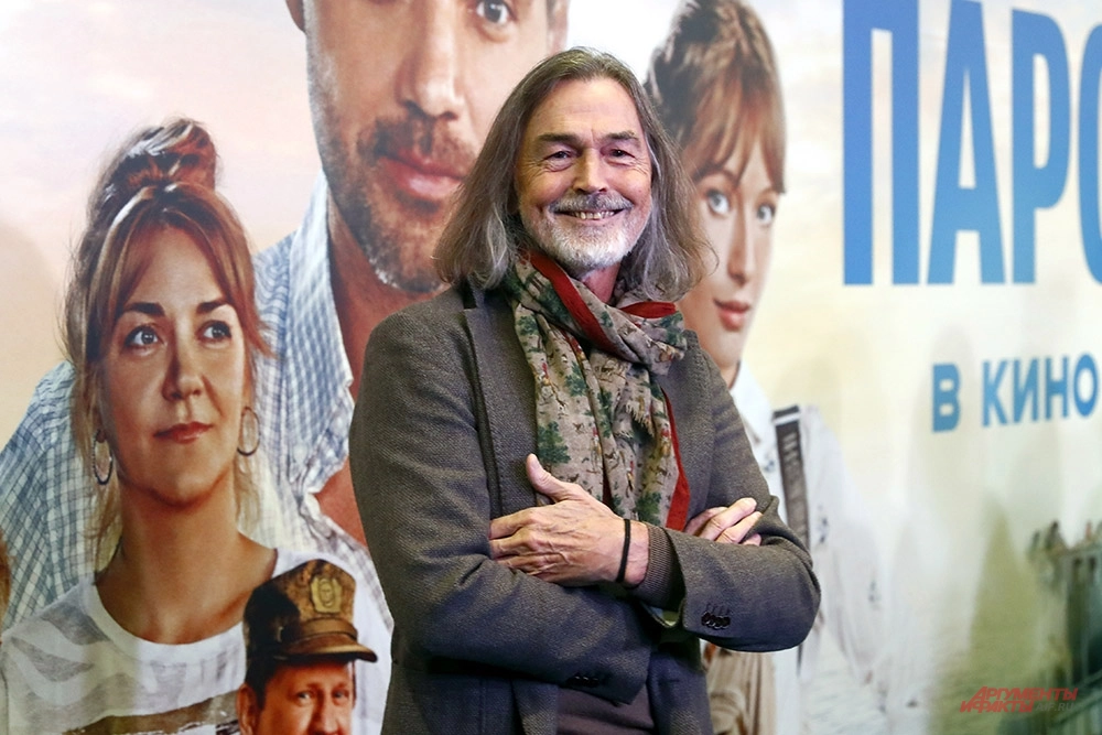 Никас Сафронов.