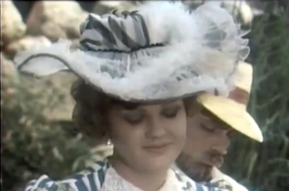 Светлана Пенкина в фильме «У&nbsp;Синей бухты», 1976 г.