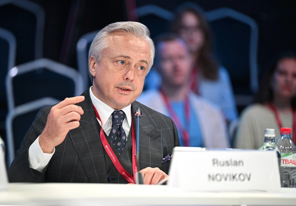 Руслан Новиков.