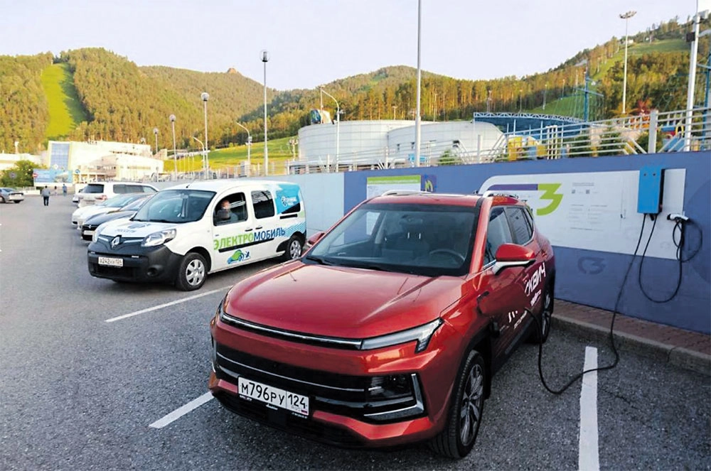 Более 200 ЭЗС в Красноярске и Новосибирске уже работают.