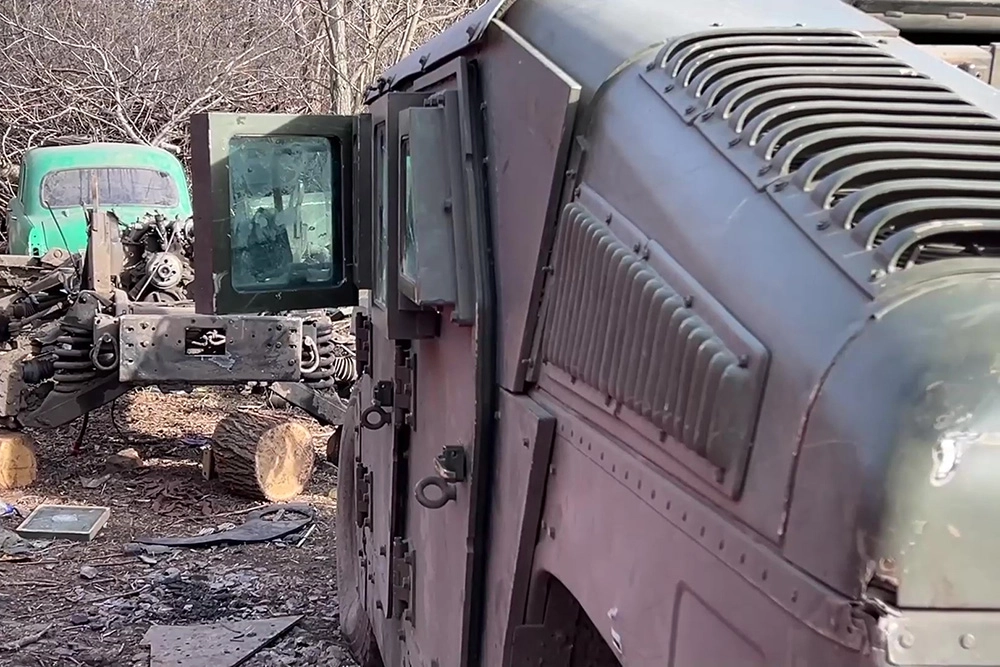 Трофейный бронеавтомобиль ВСУ Humvee.
