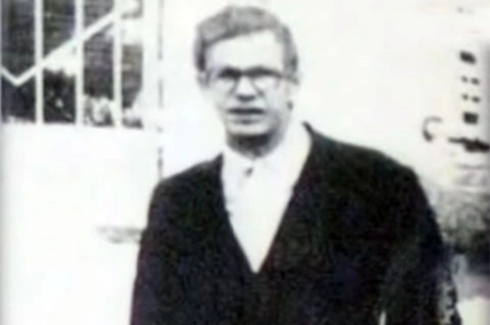 Сергей Кашинцев ходил с тростью с детства.